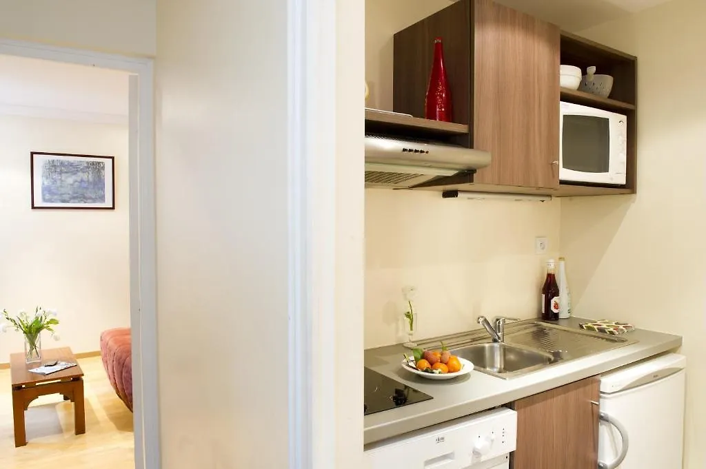 Aparthotel Adagio Access Paris Tilsitt Francia