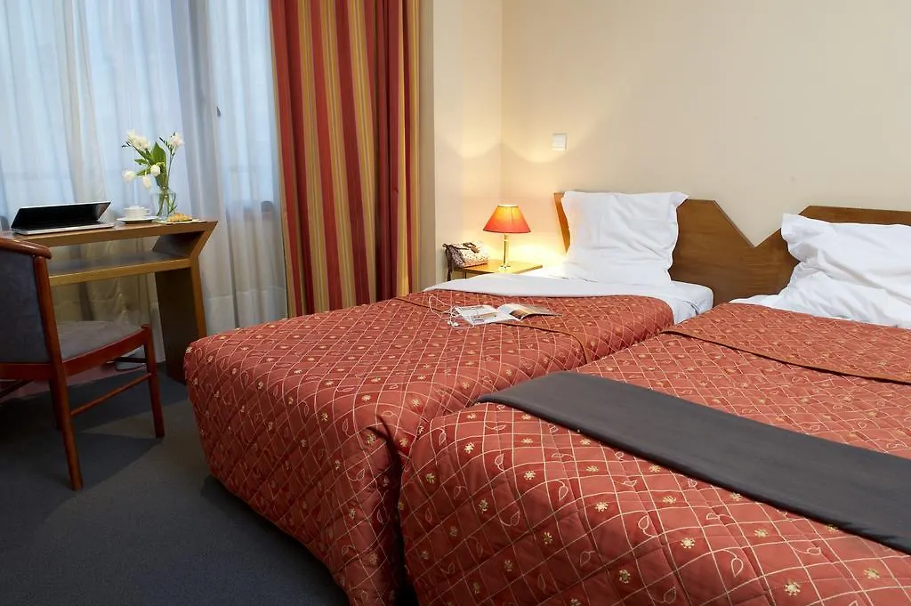 Aparthotel Adagio Access Paris Tilsitt Francia